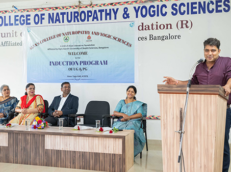 ಆಳ್ವಾಸ್ ನ್ಯಾಚುರೋಪತಿ ಮತ್ತು ಯೋಗ ವಿಜ್ಞಾನಗಳ ಕಾಲೇಜು : ಪದವಿ ಹಾಗೂ ಸ್ನಾತಕೋತ್ತರ ವಿದ್ಯಾರ್ಥಿಗಳ ಆಗಮನ ಕಾರ್ಯಕ್ರಮ