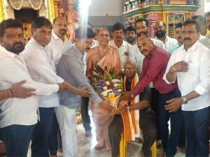 ಶ್ರೀ ಅಯ್ಯಪ್ಪ ಸ್ವಾಮಿ ಕಾತ್ರಜ್ ಪುಣೆ : ವಾರ್ಷಿಕೋತ್ಸವ ಮತ್ತು ಮಹಾಪೂಜೆಯ ಆಮಂತ್ರಣ ಪತ್ರಿಕೆ ಬಿಡುಗಡೆ