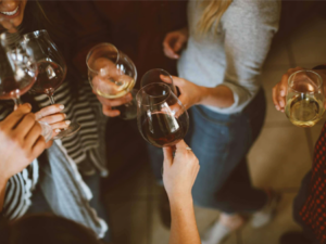 ಕುಡಿತದಿಂದಲೇ ಎದೆಬಡಿತ ನಿಲ್ಲದು! ಆದರೆ ಇದರ ಹೊಡೆತ ಮಾತ್ರ ಇಡೀ ಬದುಕಿಗೇ… ಎಚ್ಚರವಿರಲಿ!!!