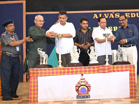 ಆಳ್ವಾಸ್ ಶಿಕ್ಷಣ ಪ್ರತಿಷ್ಠಾನ : ರಾಷ್ಟ್ರ ನಿರ್ಮಾಣಕ್ಕಾಗಿ ನಾಯಕತ್ವ ಶಿಬಿರ