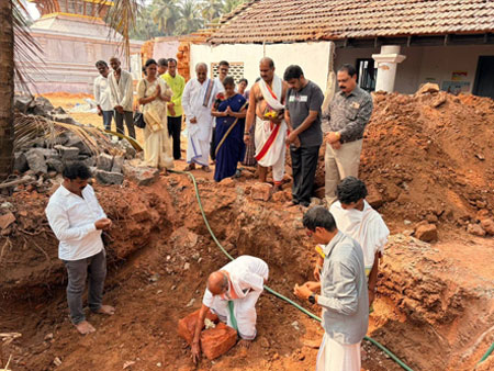 ಪಡುಬಿದ್ರಿ ಮಹಾಲಿಂಗೇಶ್ವರ ಮಹಾಗಣಪತಿ ದೇಗುಳ : ಪಂಚದೈವಿಕ ಸ್ಥಾನ ಅಭಿವೃದ್ಧಿಗೆ ಶಿಲಾನ್ಯಾಸ