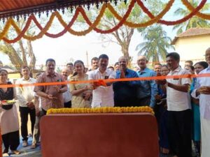 ಸಾಲಿಕೇರಿ ಶ್ರೀ ಕ್ರಷ್ಣಪ್ರಸಾದ್ ಕ್ಯಾಶ್ಯೂ ಸಂಸ್ಥೆಯ ವತಿಯಿಂದ ನೂತನ ತಂಗುದಾಣ ಲೋಕಾರ್ಪಣೆ