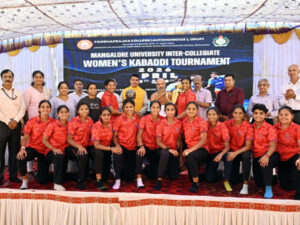 ಮಂಗಳೂರು ವಿಶ್ವವಿದ್ಯಾನಿಲಯ ಕಬಡ್ಡಿ : ಆಳ್ವಾಸ್ ಪುರುಷ, ಮಹಿಳಾ ತಂಡಗಳಿಗೆ ಚಾಂಪಿಯನ್ ಪಟ್ಟ