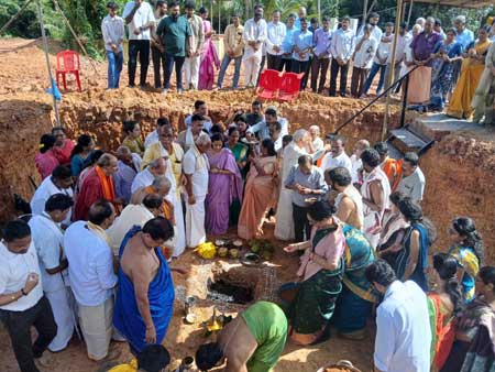ಮಧ್ಯ ಕುಲ್ಲಂಗಾಲು ಶ್ರೀ ಚಾಮುಂಡೇಶ್ವರಿ ದೇವಸ್ಥಾನಕ್ಕೆ ಶಿಲಾನ್ಯಾಸ