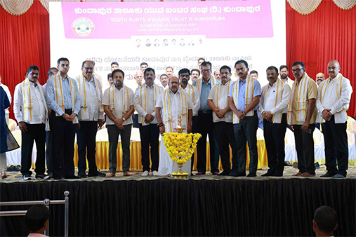 ಕುಂದಾಪುರ ತಾಲೂಕು ಯುವ ಬಂಟರ ಸಂಘ :10 ಲಕ್ಷ ರೂಪಾಯಿ ಮೌಲ್ಯದ ಕಲಿಕಾ ಸಾಧನ ಹಸ್ತಾಂತರ